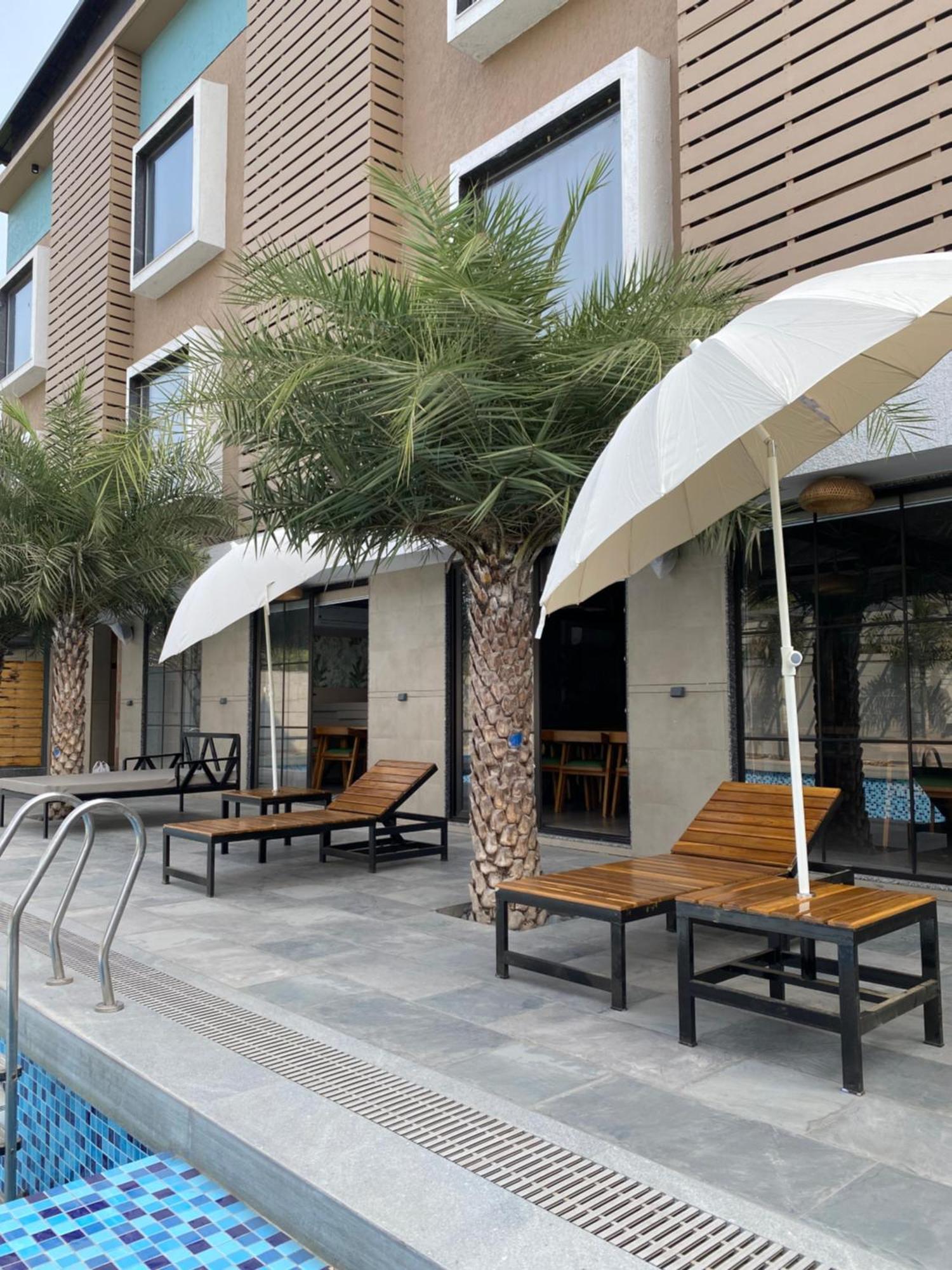 The Pavilion Park Resort Malegaon Exterior foto